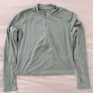 CRZ Yoga women’s long sleeve cropped workout top, color rock gray, size small